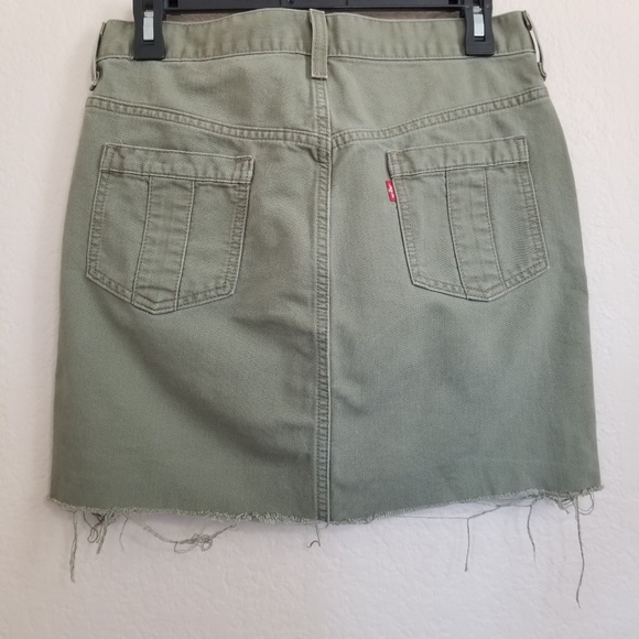 Levi's Olive Green Denim Mini Skirt Size 4 - Picture 2 of 3